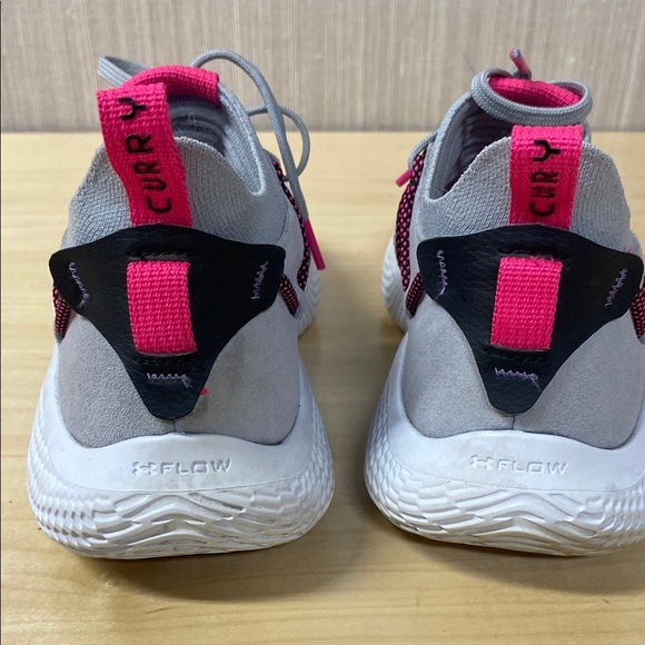 Under Armour Curry Flow Cozy Men's US Size 6.5 women’s 8 - Picture 8 of 9